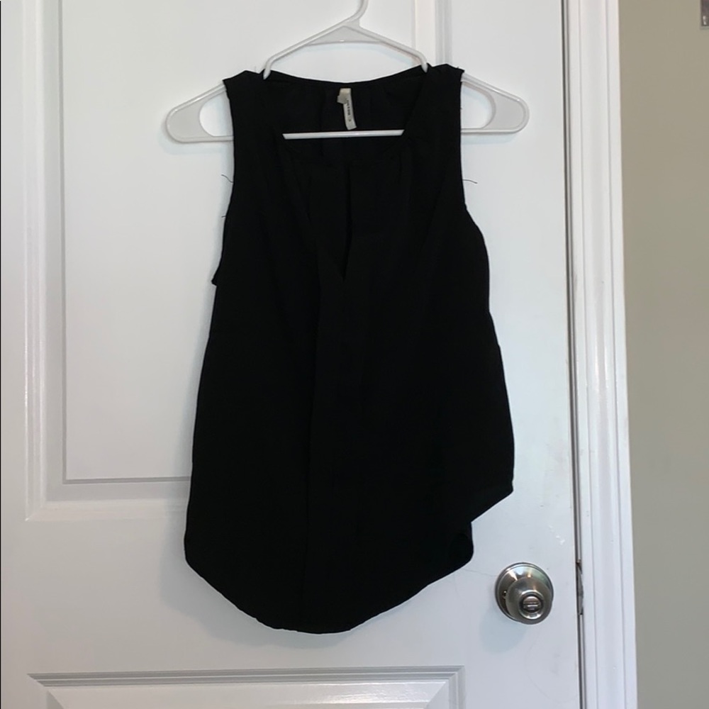 Dress sleeveless shirt